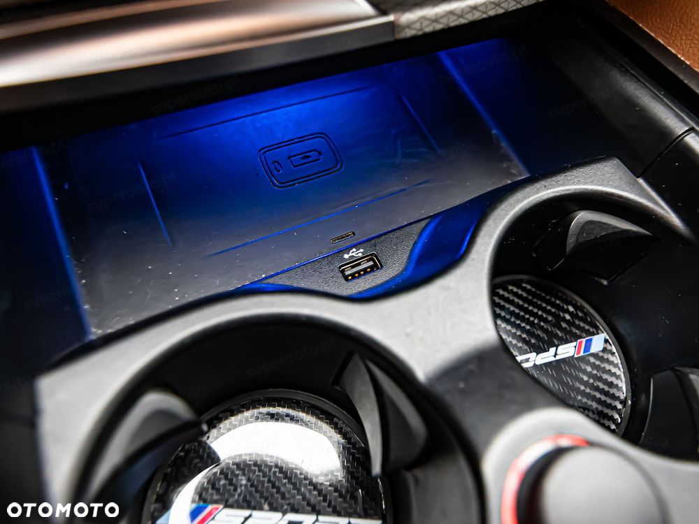 BMW Seria 5 520d xDrive - 23