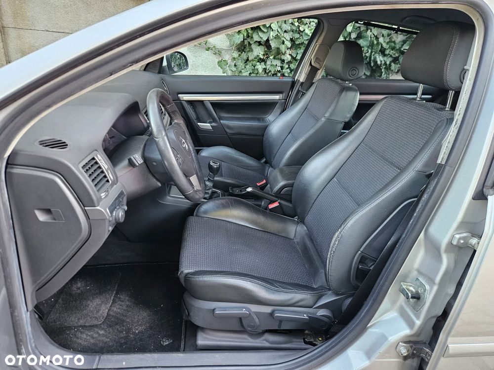 Opel Vectra 2.2 GTS - 10