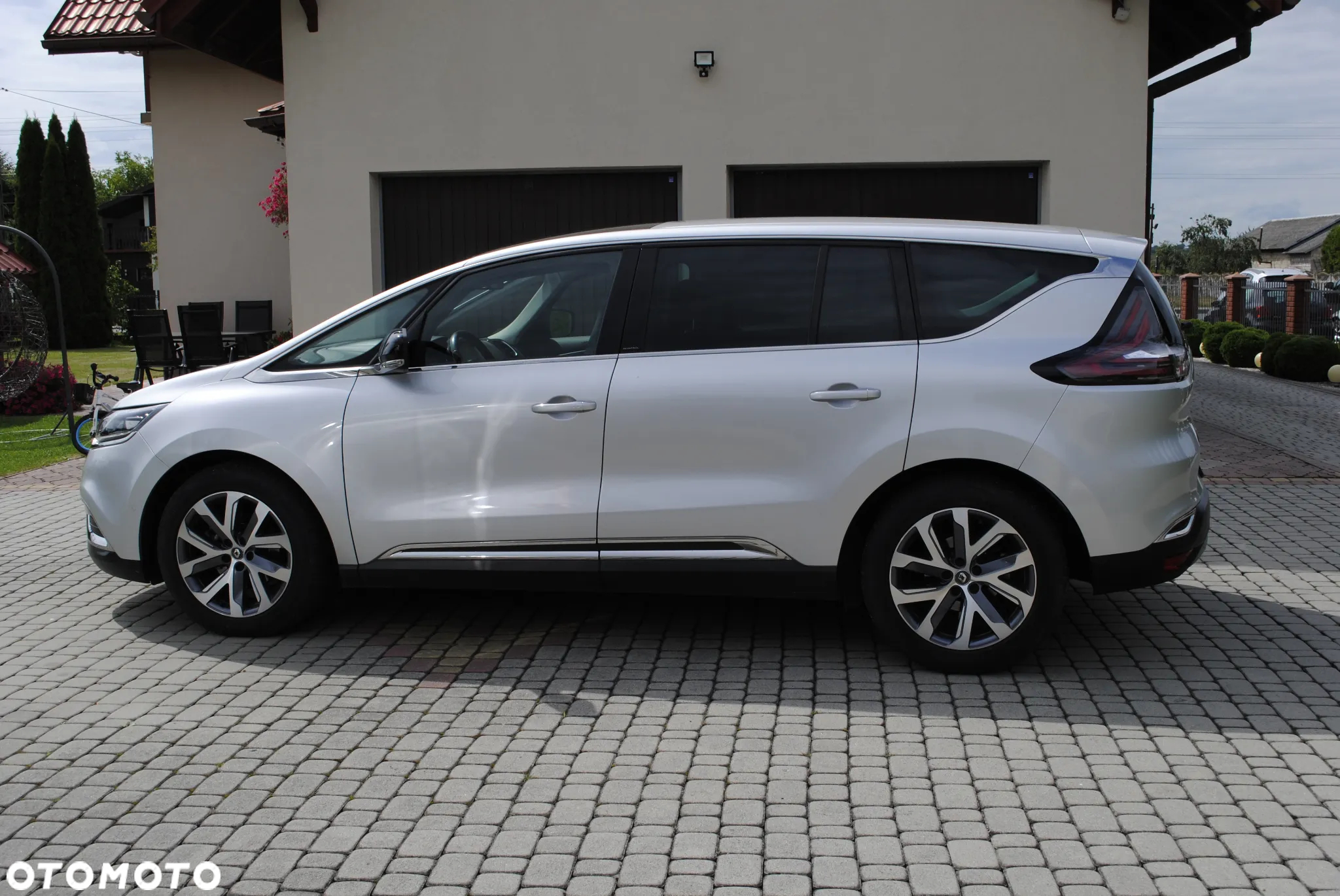 Renault Espace 1.6 dCi Energy Initiale Paris EDC 7os - 4