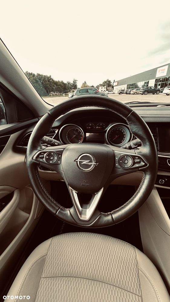 Opel Insignia - 19