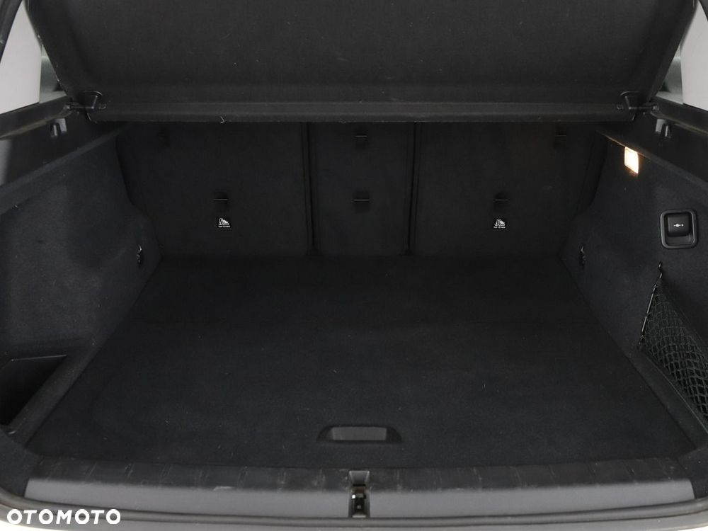 BMW X1 sDrive18d Advantage - 21
