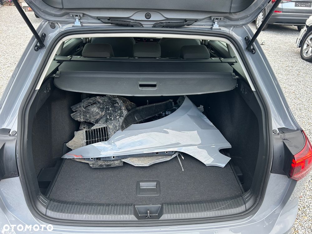 Volkswagen Golf 1.5 eTSI OPF DSG Energy - 11