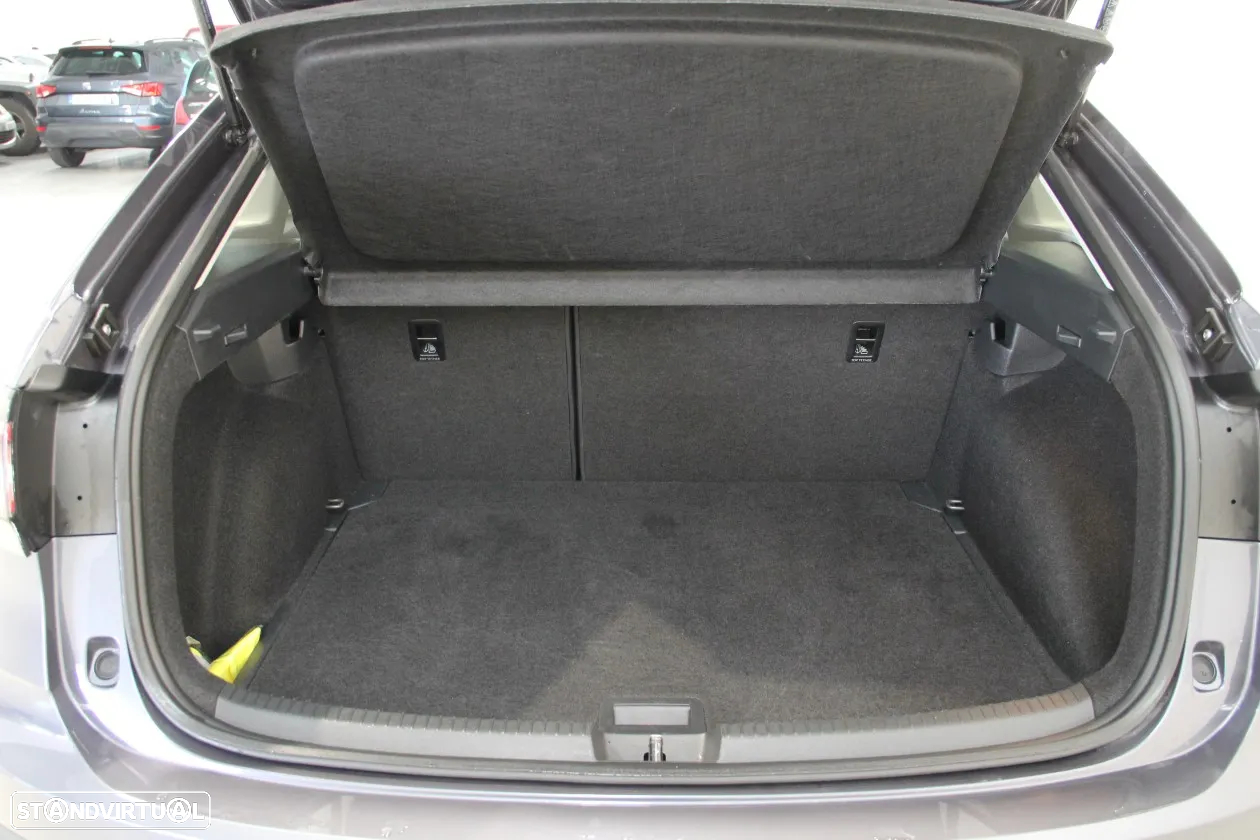 VW Taigo 1.0 TSI Urban - 35