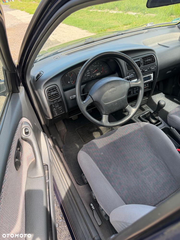 Nissan Primera 2.0 SLX - 14