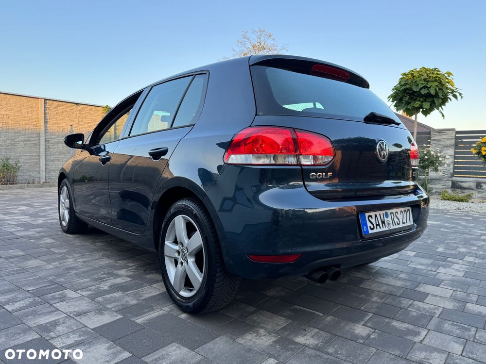 Volkswagen Golf - 17