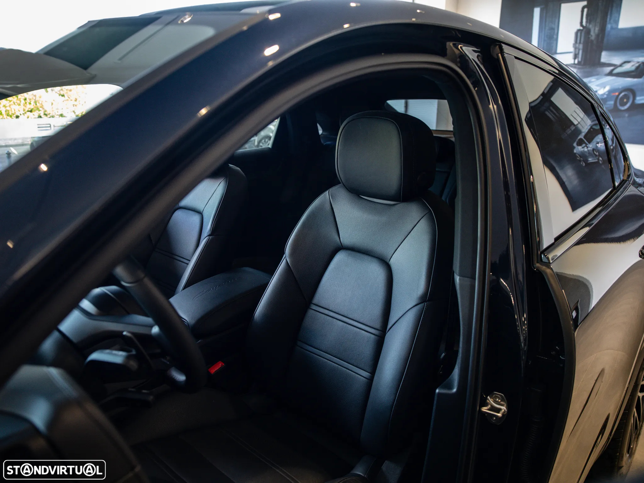 Porsche Cayenne Coupé E-Hybrid - 18
