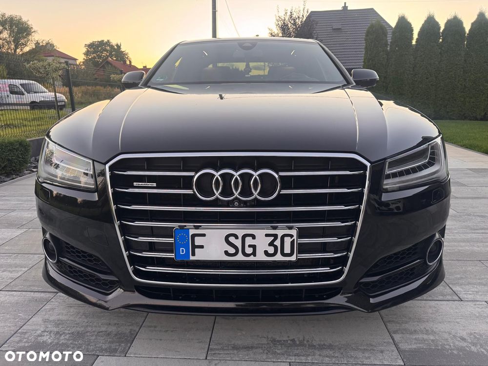 Audi A8 2016 photo 3