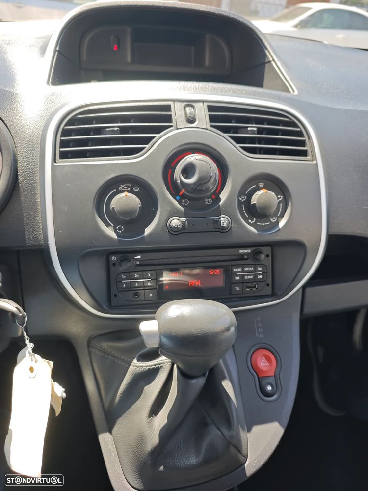 Renault Kagoo ZE 33 iva dedutível Elétrico - 22