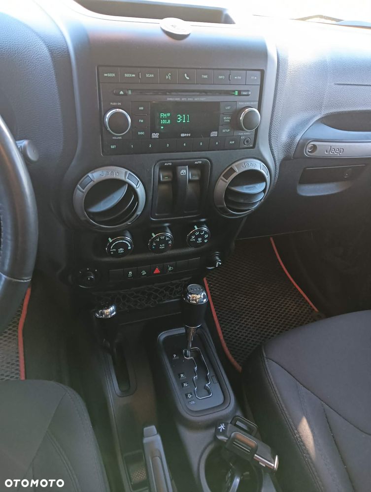 Jeep Wrangler 2.8 CRD Sport - 14