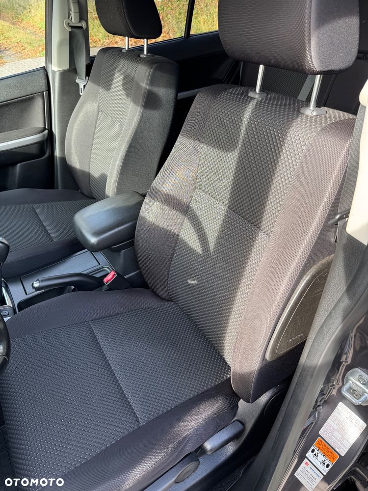 Suzuki Grand Vitara 1.9 DDiS Premium EU5 - 6