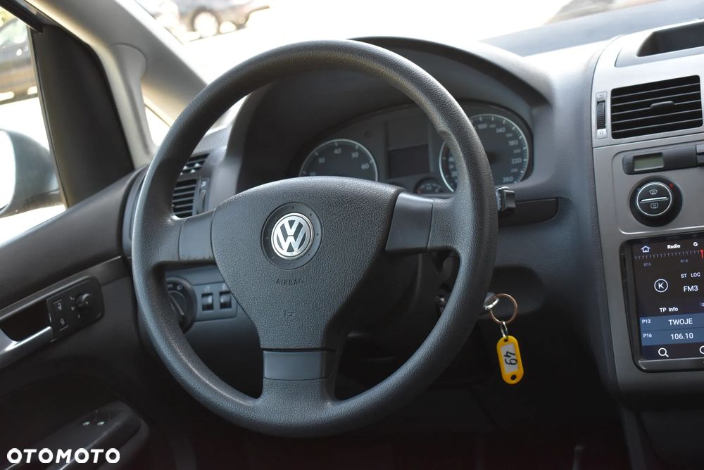 Volkswagen Touran 1.4 TSI Cross - 10