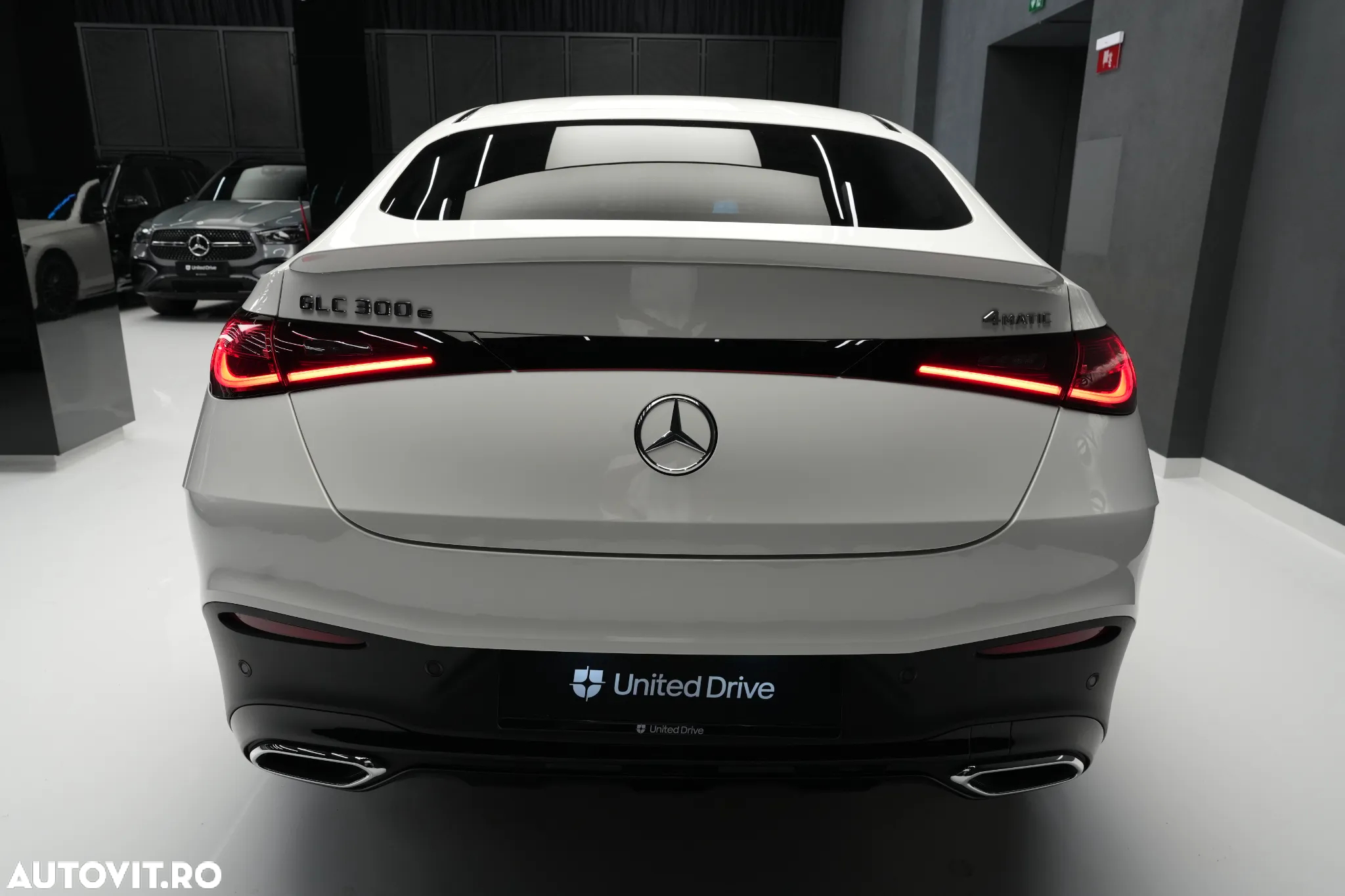 Mercedes-Benz GLC 300 e 4MATIC - 16