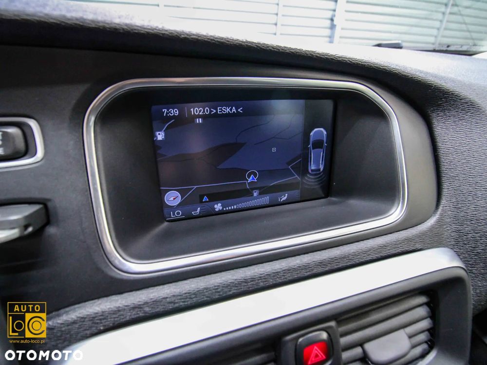 Volvo V40 Cross Country T4 AWD Geartronic Momentum - 18