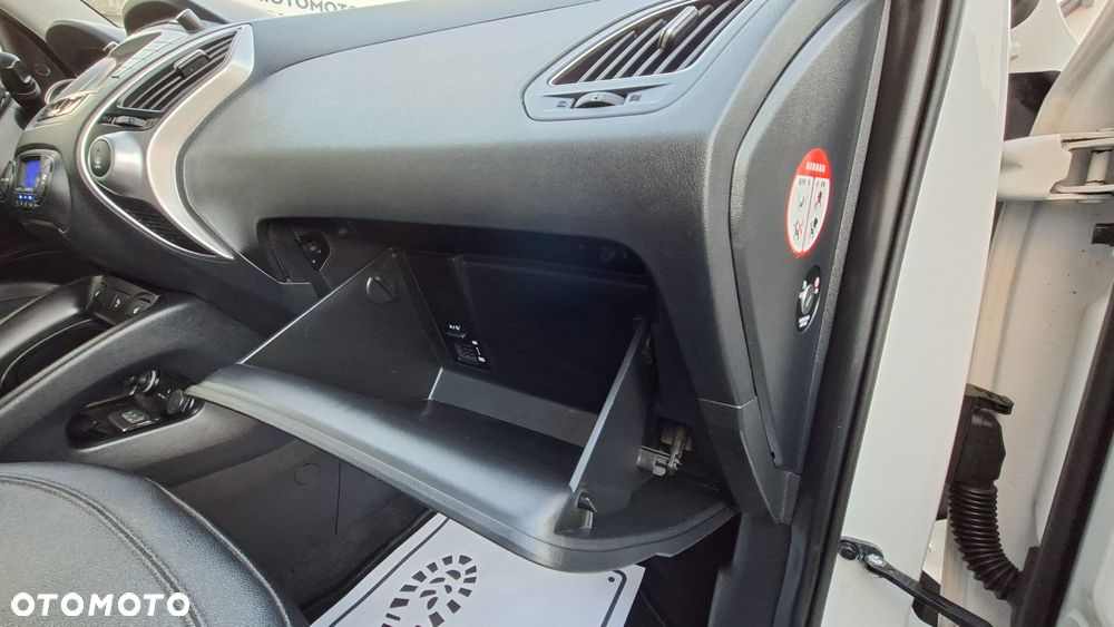 Hyundai ix35 1.6 2WD Fifa World Cup Edition - 13