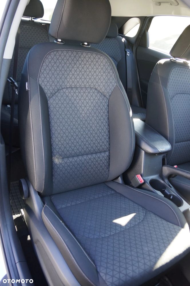Kia Ceed 1.6 CRDi SCR L - 25