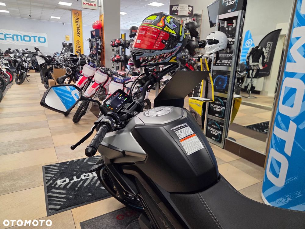 CFMoto NK - 8