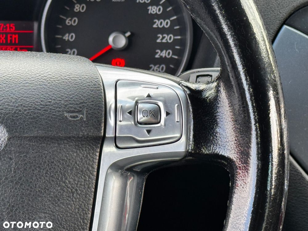 Ford Mondeo 1.6 Gold X - 22