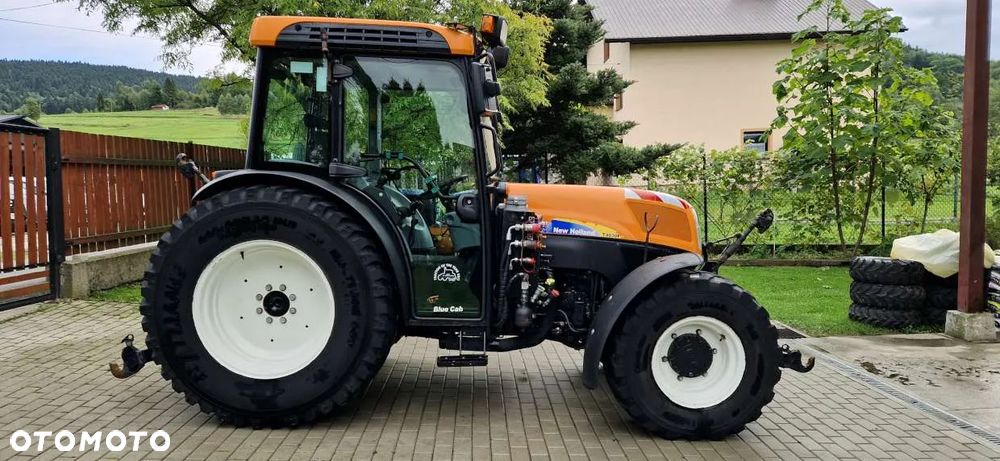New Holland T4030F - 8