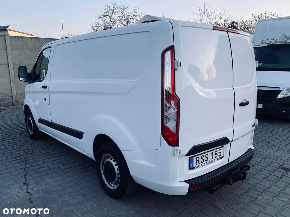 Ford TRANSIT CUSTOM - 7