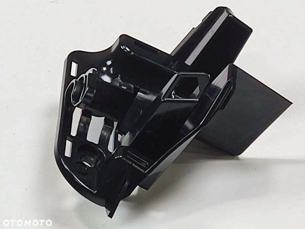 TOYOTA PROACE CITY od 2017r Ślizg Mocowanie Lewe - 1