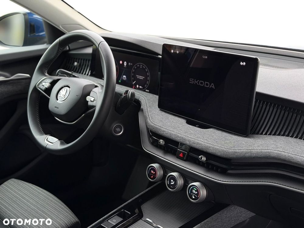Skoda Superb 1.5 TSI mHEV Selection DSG - 16