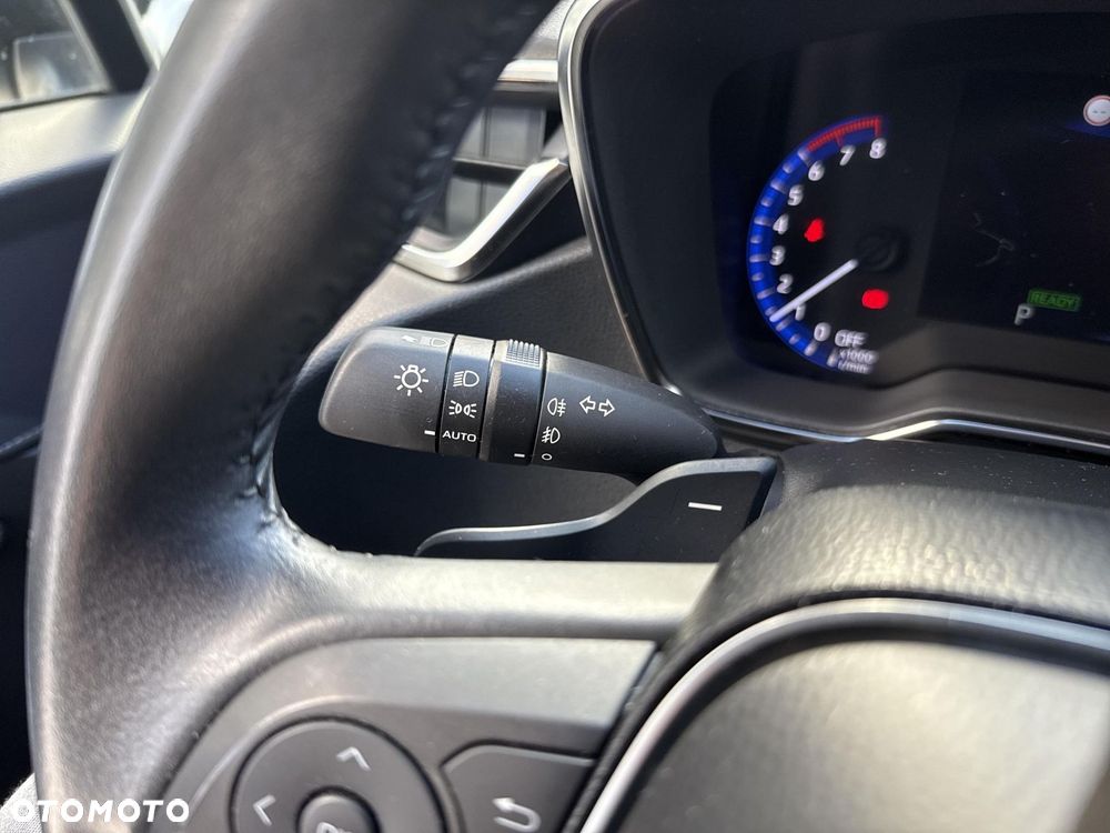 Toyota Corolla 2.0 Hybrid Comfort - 22