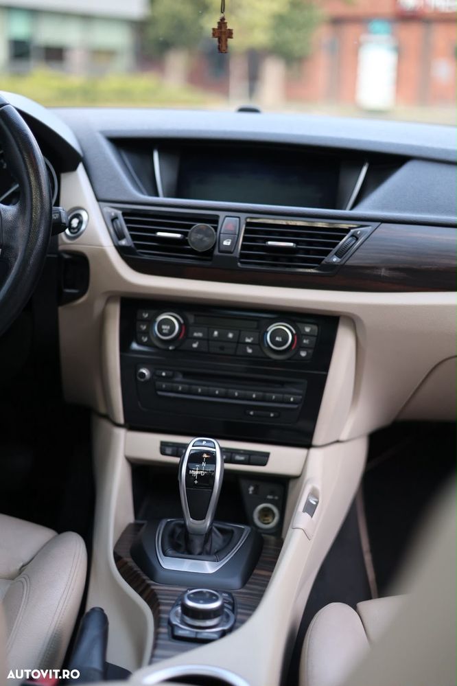 BMW X1 - 11