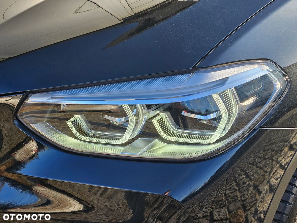 BMW X3 xDrive20d Luxury Line - 11