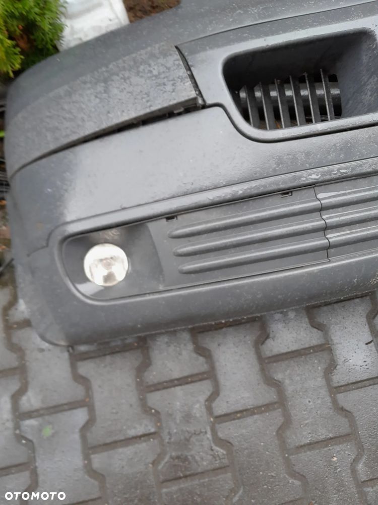 Halogen prawy z kratką VW T5 - 1