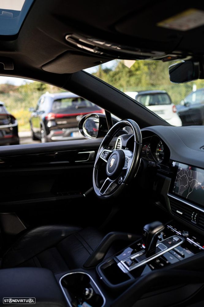 Porsche Cayenne Coupé E-Hybrid - 46