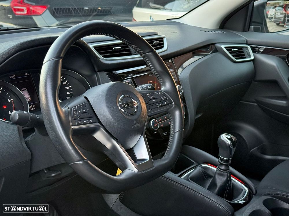 Nissan Qashqai 1.5 dCi N-Connecta J18 - 6