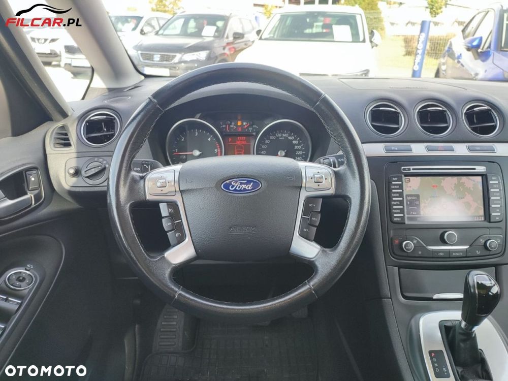Ford S-Max - 10