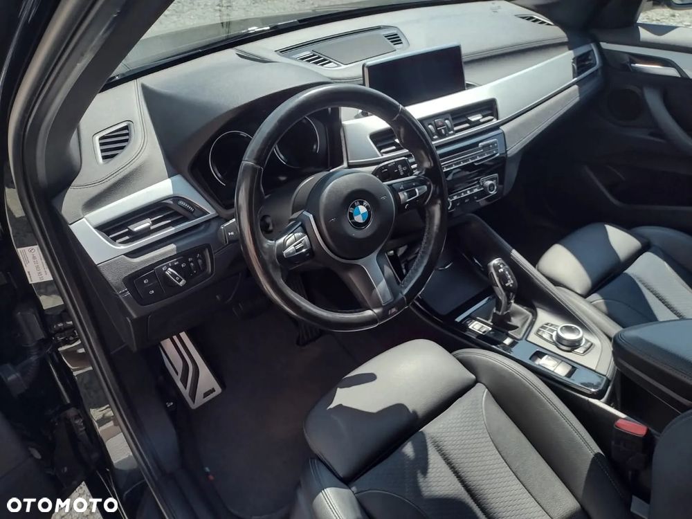 BMW iX1 - 11