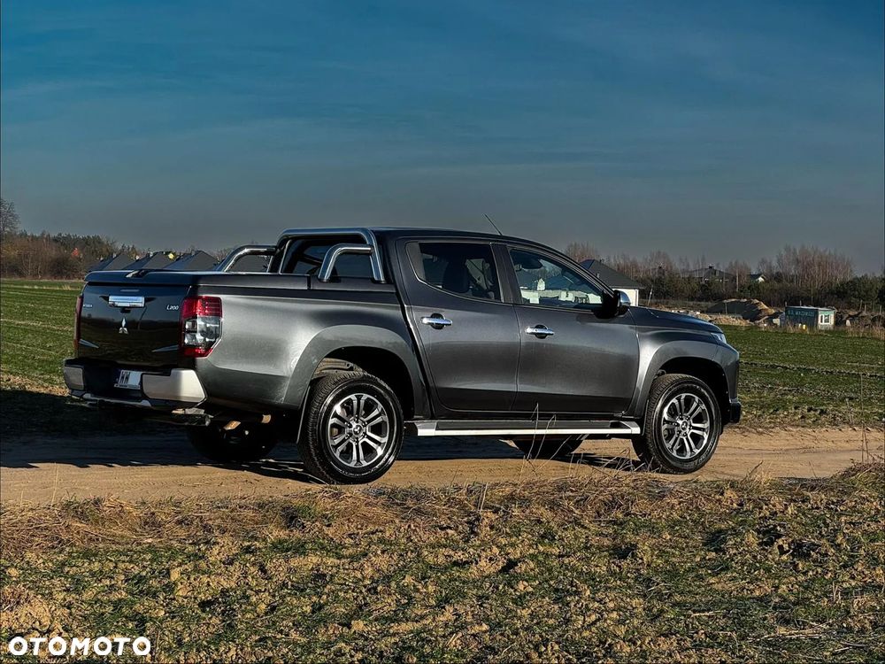 Mitsubishi L200 2.2 d DC Power Instyle Plus - 2