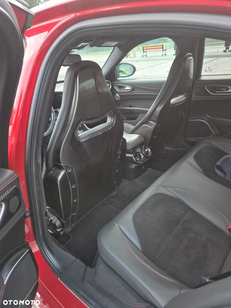 Alfa Romeo Giulia 2.9 Bi Turbo V6 Quadrifoglio - 14