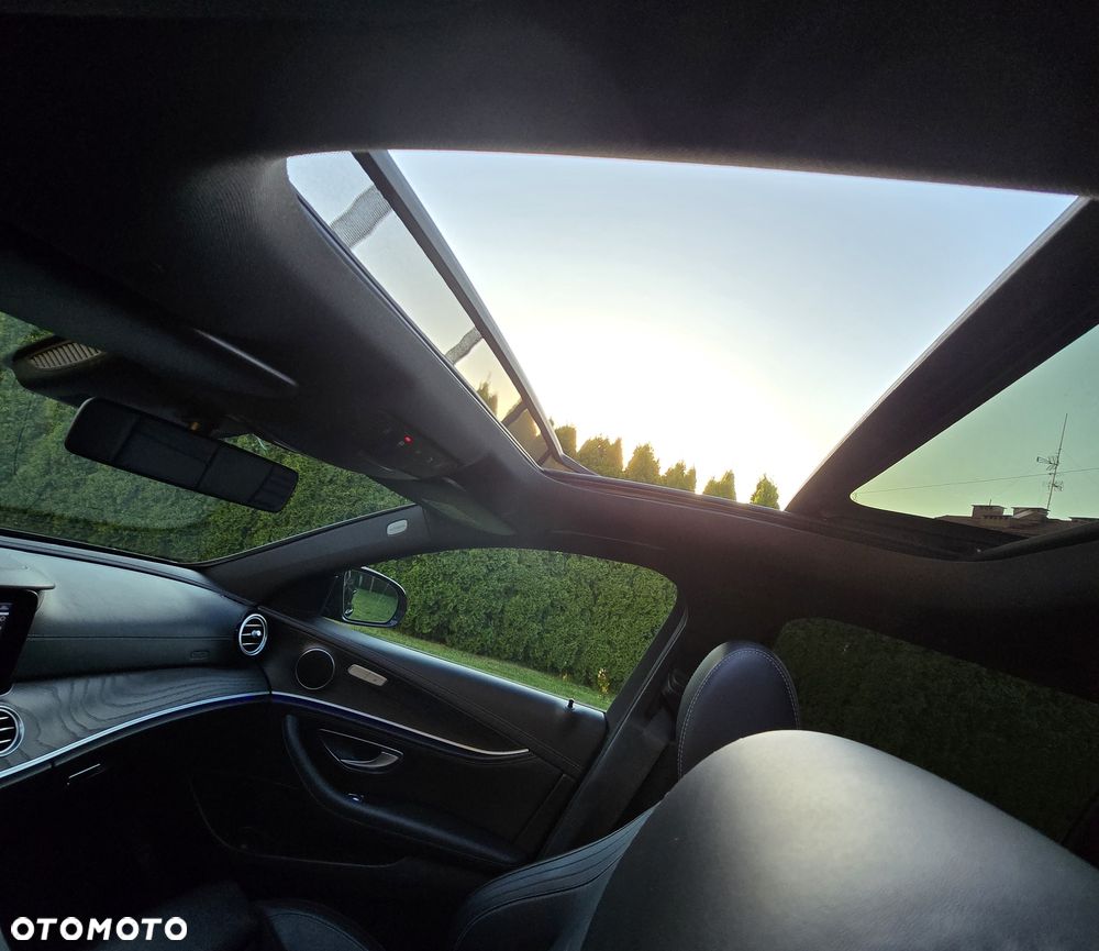 Mercedes-Benz Klasa E 220 d T 9G-TRONIC AMG Line - 28