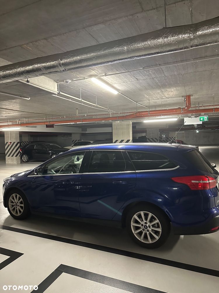 Ford Focus 1.0 EcoBoost Titanium - 4