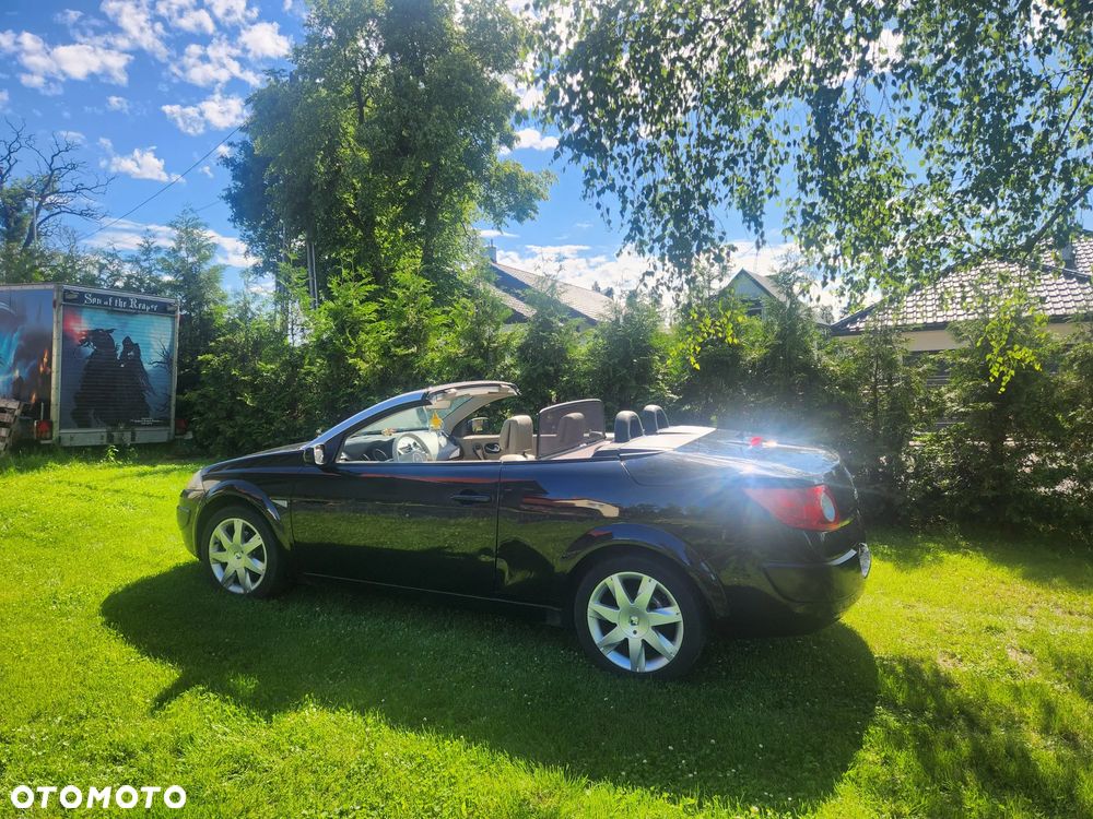 Renault Megane 2.0 16V Expression - 23