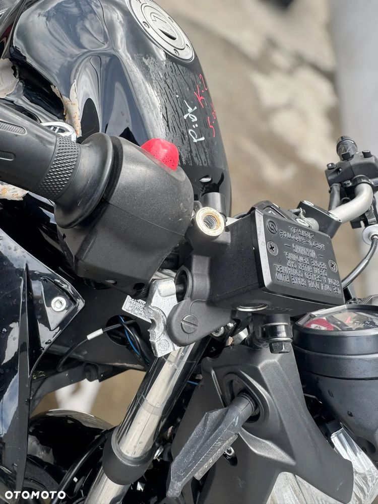 Yamaha XJ - 13