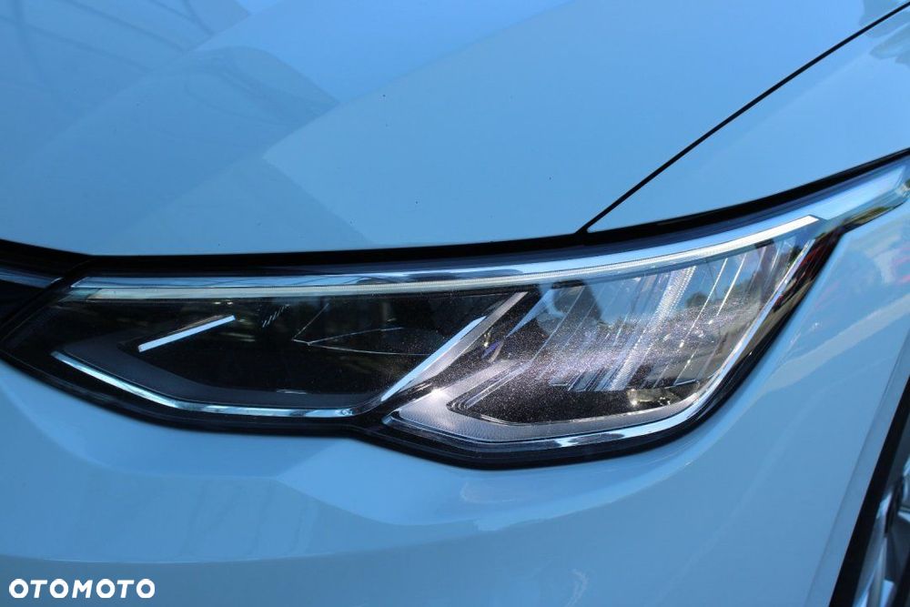 Volkswagen Golf - 32