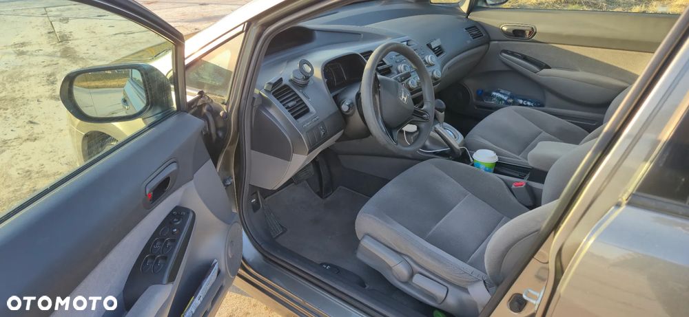 Honda Civic 1.8 Comfort - 9