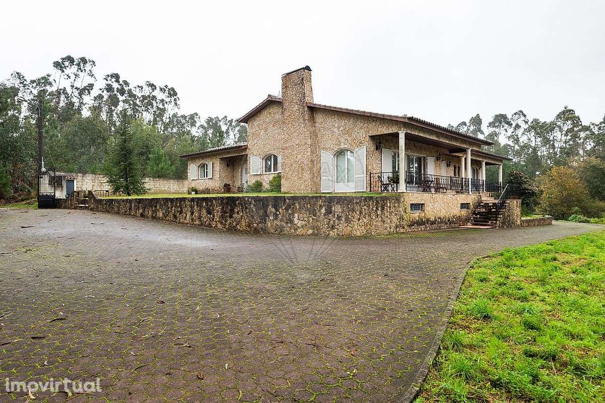 Moradia T4 para arrendamento - Grande imagem: 2/50