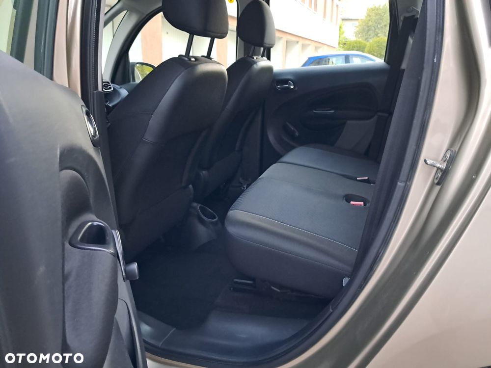 Citroën C3 Picasso 1.4i Attraction - 12