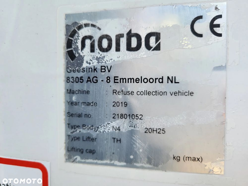 Renault D WIDE / NORBA 20m3 - 20