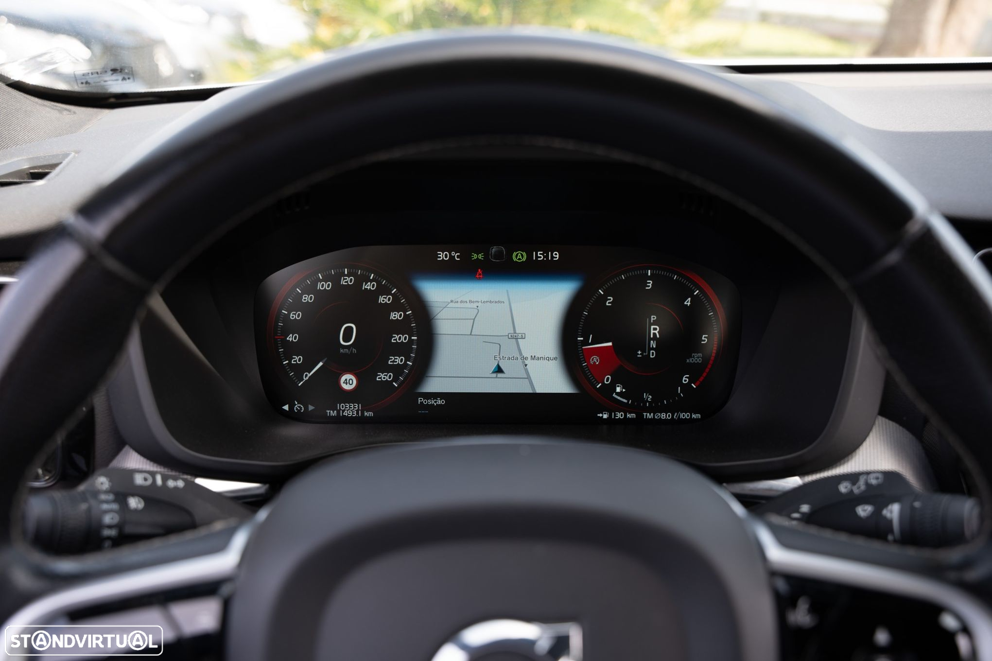Volvo XC 60 2.0 D4 R-Design Geartronic - 5