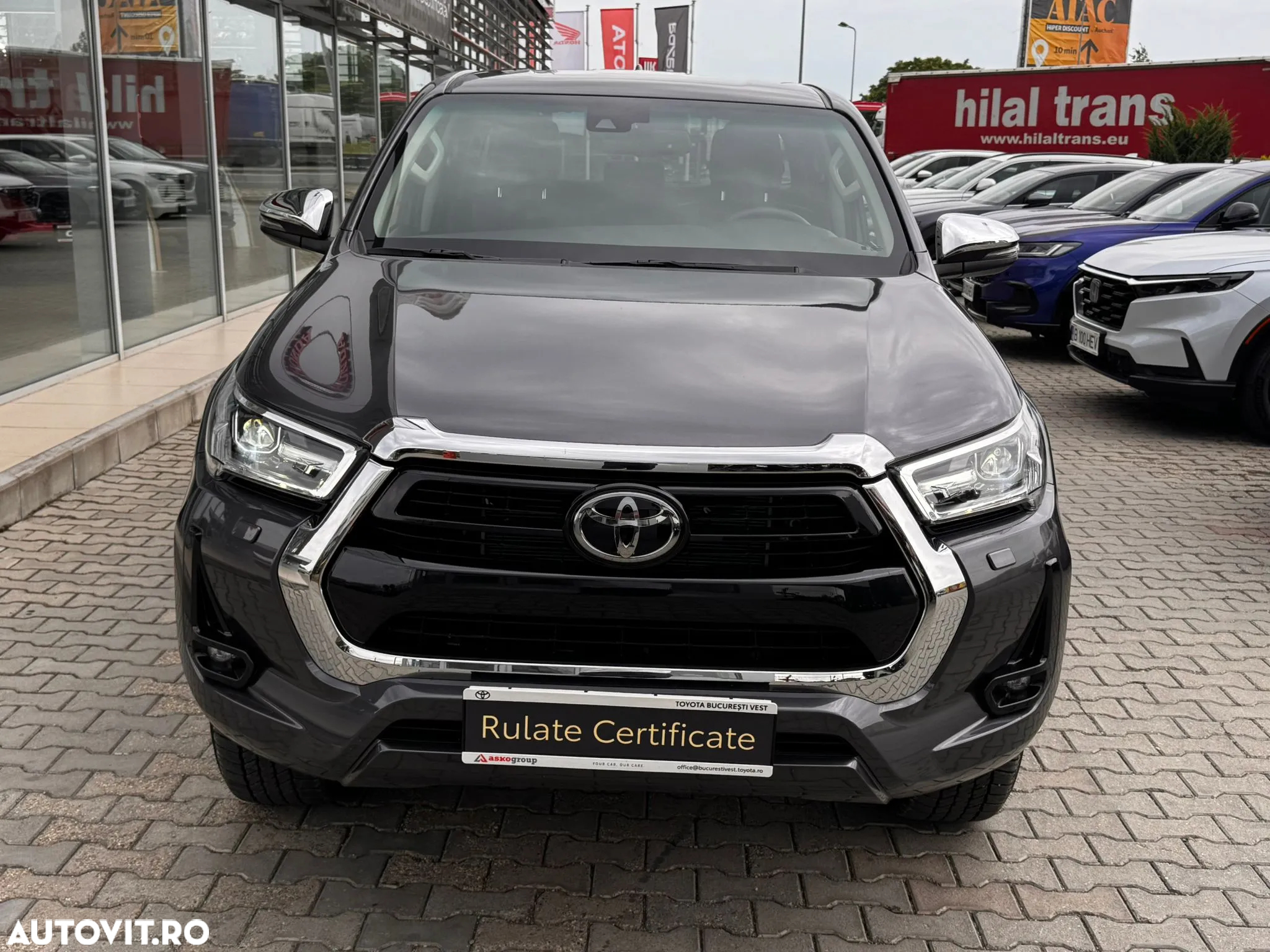 Toyota Hilux 2.8D 204CP 4x4 Double Cab AT Executive - 3