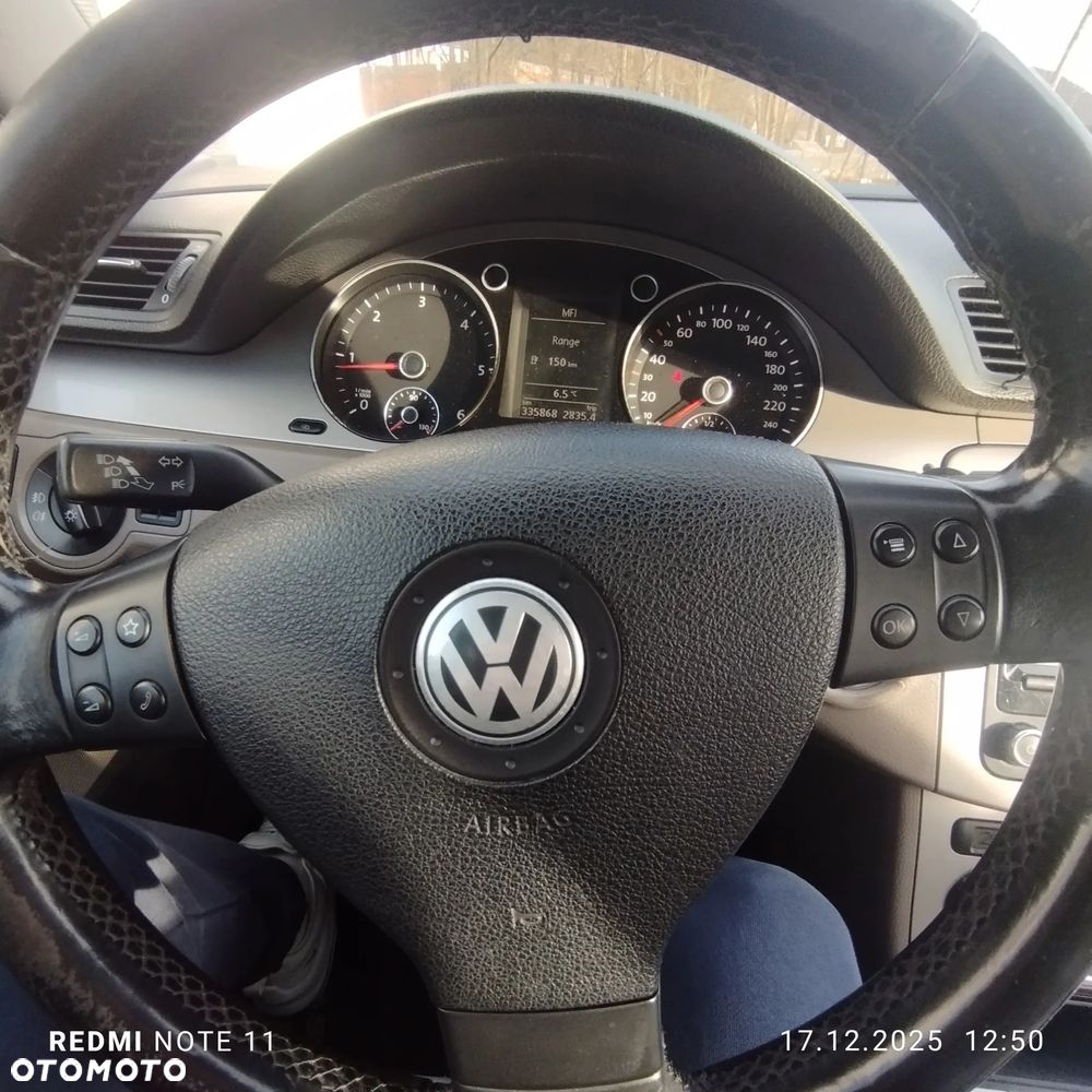 Volkswagen Passat 2.0 TDI DPF 4Motion Comfortline - 8