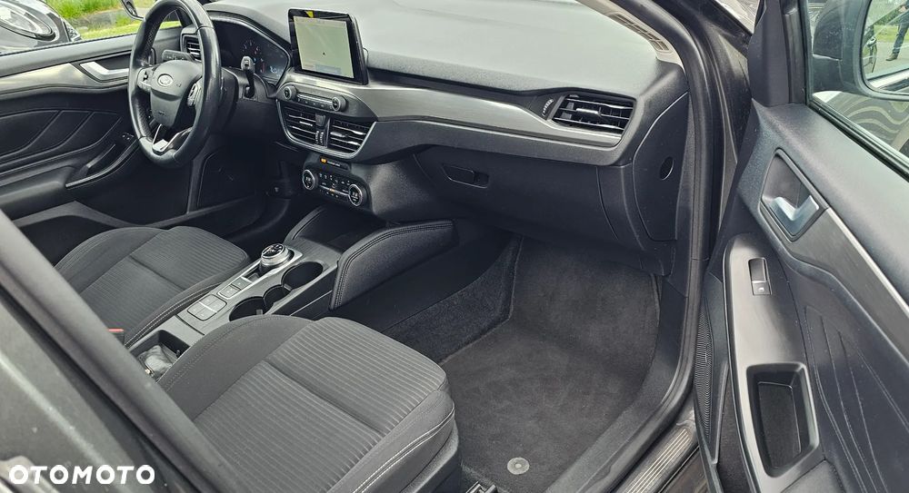 Ford Focus 1.5 EcoBlue Start-Stopp-System TITANIUM - 28
