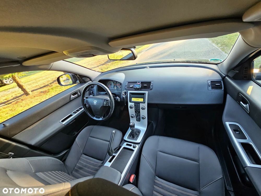 Volvo V50 DPF D3 Momentum - 9