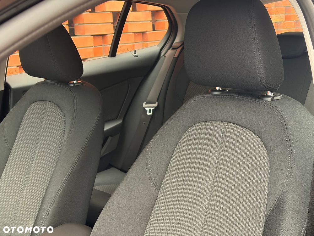 BMW Seria 1 120i Advantage - 22